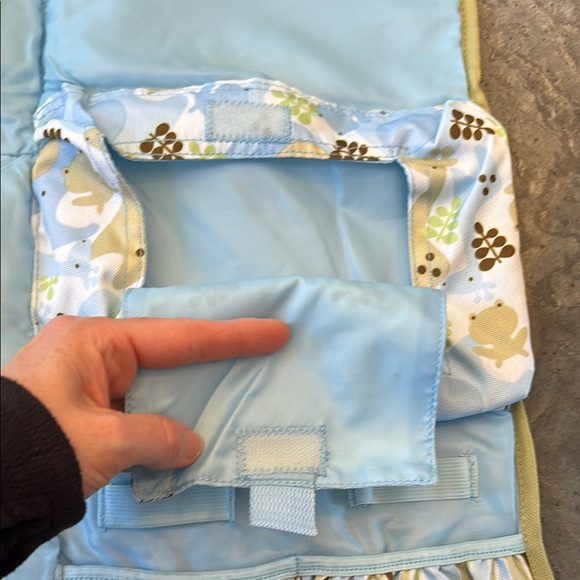 NWOT Gund Baby Portable Diaper Bag, Zoo Animal, Fold Out Bag, Holiday, On The Go - Picture 13 of 16